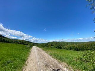 road to the mountains