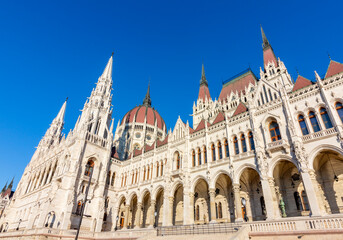 Naklejka premium Hungarian Parliament building in Budapest, Hungary