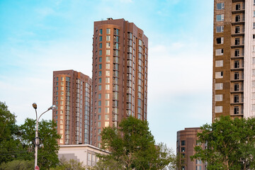 Obraz premium Sunset on the Amur river embankment.