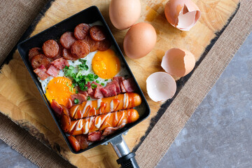 Pan Fried Egg with Toppings 