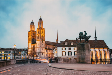 Fototapeta na wymiar scenic view of historic Zurich city center with famous Grossmunster Churches and river Limmat at Lake Zurich, Canton of Zurich, Switzerland