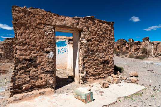 Images of Morocco. The ruins of a house in the ghost town of Enji, near the Aouli mines