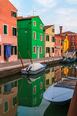 The magical colors of Burano and the Venice lagoon - 470929964