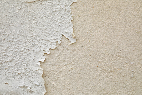 pared blanca con humedad casa edificio 4M0A4571-as21