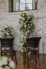 Fototapeta na wymiar wedding ceremony floral arch 