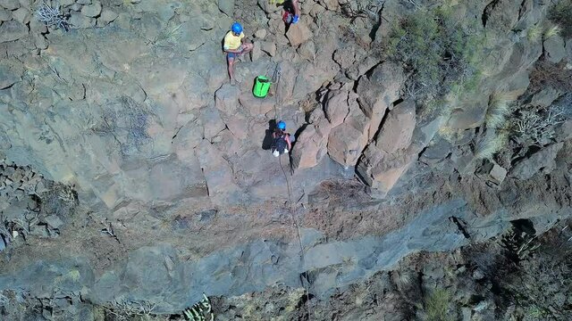 Descenso de barranco Igueste Candelaria, T&eacute;cnica barranquismo, cayoning,  rapel Tenerife, Canarias, Noviembre