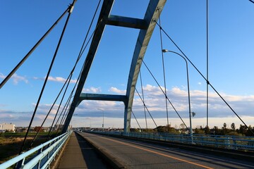 秋　青空　橋　風景