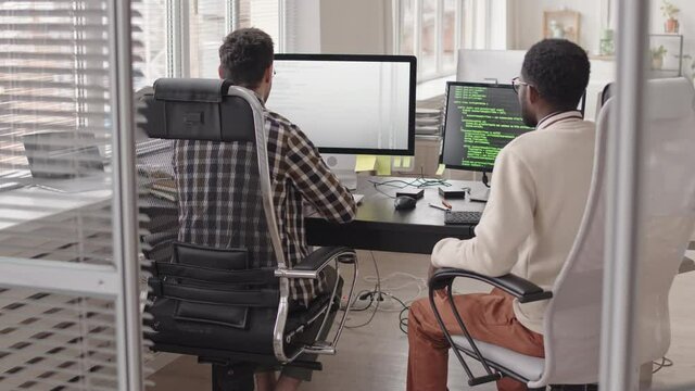 Programmers Images – Browse 869,278 Stock Photos, Vectors, and Video ...
