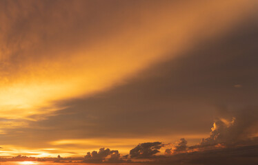 Fototapeta premium Tropical sunset. Part of a series of sunset and early morning cloud scenes. ideal for backgrounds and cloud replacement. many more coming. Something 