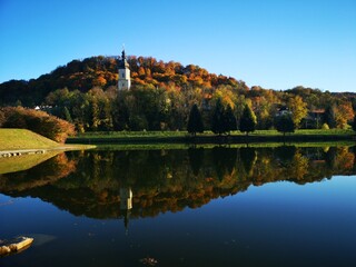 Fototapeta na wymiar Wildoner See Steiermark im Herbst