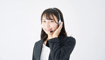女性　オペレーター　白背景