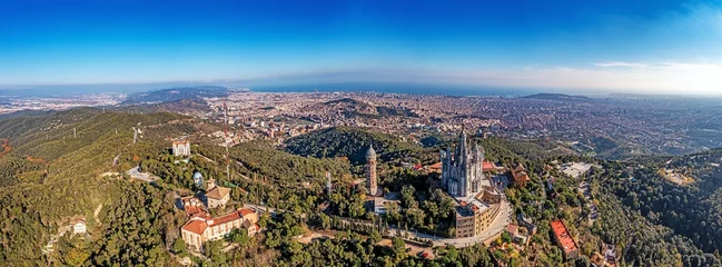 Keuken spatwand met foto Drone panorama over Catalan metropolis Barcelona taken from Tibidabo direction during the day © Aquarius