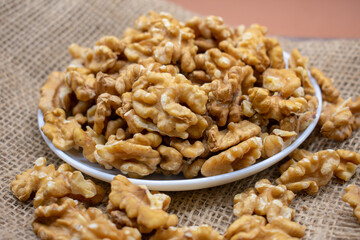 Walnuts Peeled