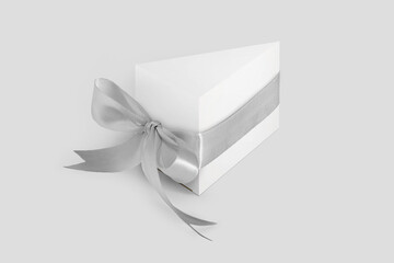 Blank white slice cake or sandwich or pizza box mockup packaging. Triangle Cake slice Gift box package mockup template. 3d rendering.