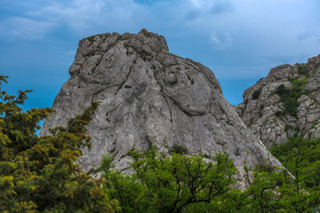 Summer mountain landscape: 681m Ilyas-Kaya and Sun Temple
