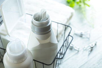 洗濯　洗濯洗剤　洗剤の容器　タオル