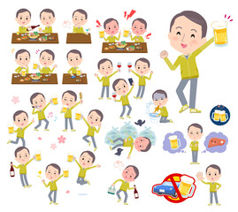 お酒に関するスポーツウエアを着た中年薄毛男性のセット