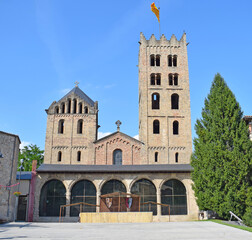 Fototapeta na wymiar Monasterio de Santa María de Ripoll, Ripoll Gerona España 