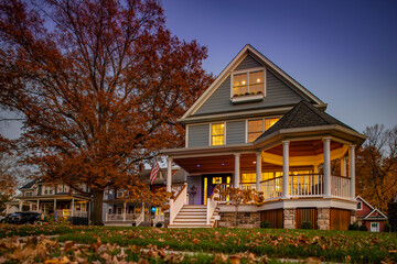 Autum scene of a Residential House at Twilight - 471110994