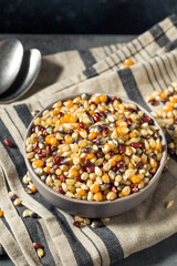 Dry Organic Assorted Rainbow Popcorn