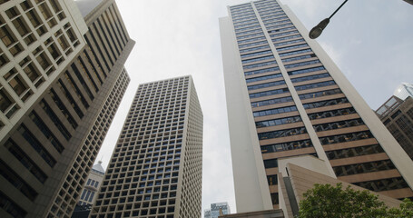 Obraz premium Low angle of office tower
