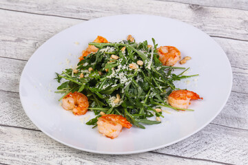 Rocket salad with prawn, parmesan cheese
