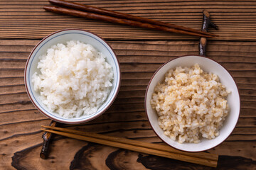 玄米ご飯と白ご飯