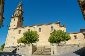 Vista de la localidad Oyon en la Rioja Alavesa, Alava, País Vasco