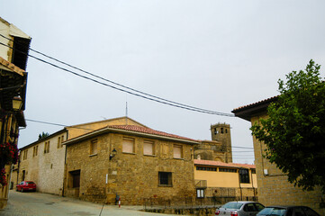 Fototapeta na wymiar Vista de la localidad Samaniego en la Rioja Alavesa, Alava, País Vasco