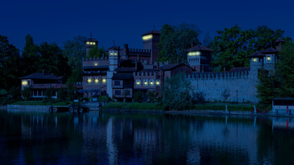 Fototapeta na wymiar valentino castle in the night