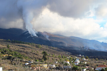 Fototapeta na wymiar Volcán en La Palma, Canarias