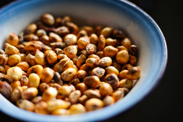 roasted peruvian corn grains