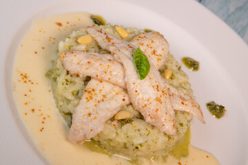 Baked sole fillet, risotto and pesto recipe