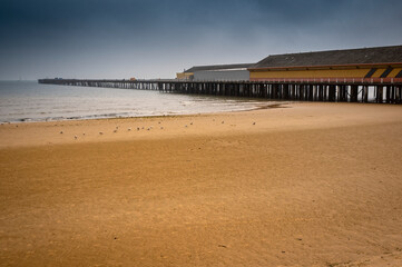 Empty Beach by Walton Pier, Walton-on-the-Naze, Essex, England - obrazy, fototapety, plakaty