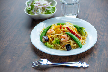 野菜たっぷりペペロンチーノ
