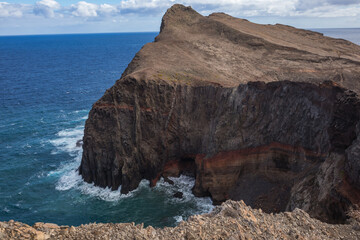 Fototapeta na wymiar ocean and cliff view