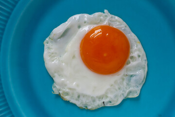 uovo fritto all'occhio di bue