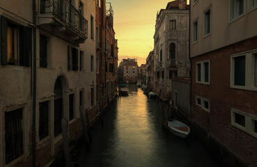 Fototapeta na wymiar Canali di Venezia