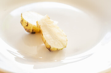 キクイモの断面