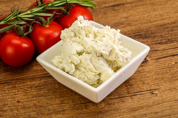 Soft cream cheese with herbs