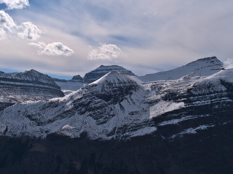 View Of Rugged Mountain Big Bend Peak Covered By Ice And Snow Viewed From Parker Ridge In Banff National Park, Alberta, Canada In The Rockies.