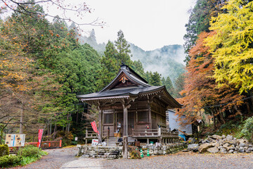 Obraz premium 横蔵寺観音堂