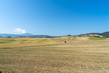 Fototapeta na wymiar tuscany__field_2