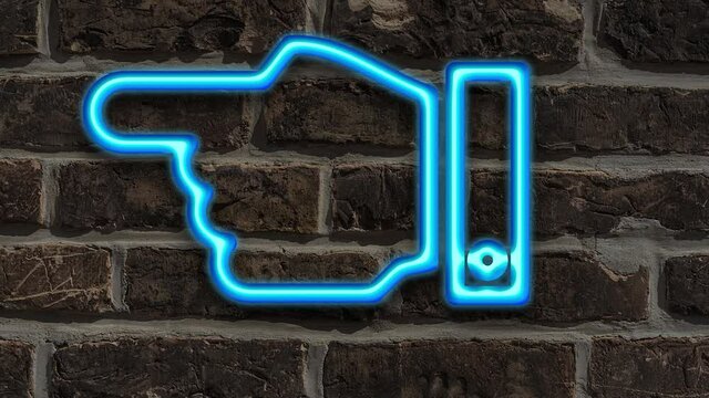 Detailansicht einer Leuchtreklame an einer Mauer mit der Aufschrift Autohof