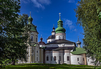 Fototapeta na wymiar Cyril Belozersky church and Assumption cathedral. Kirillo-Belozersky monastery, city of Kirillov, Russia