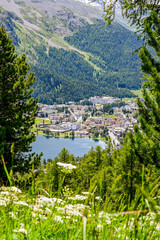 St. Moritz, St. Moritzersee, Seenplatte, Corviglia, Wanderweg, Oberengadin, Dorf, Alpen, Graubünden, Sommer, Schweiz