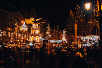 
Night photo of the Christmas market in Wrocław - obrazy, fototapety, plakaty