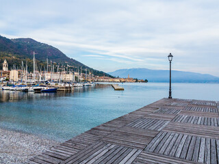 Obraz premium Salò and its port