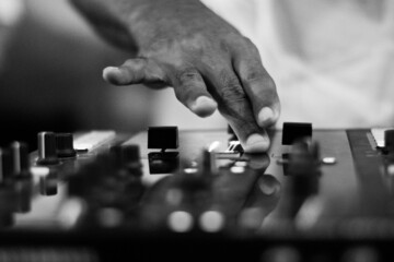 dj mixing music