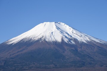 Japan's famous tourist attraction,'Yamanakako-lake' in late autumn.
Yamanakako-lake is a scenic lake at the foot of Mt. Fuji in Yamanashi Prefecture, Japan.